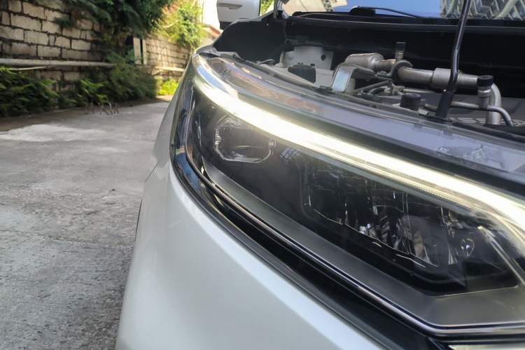 Used Nissan Qashqai 2019 2.0L CVT Luxury Edition Right Front Headlight