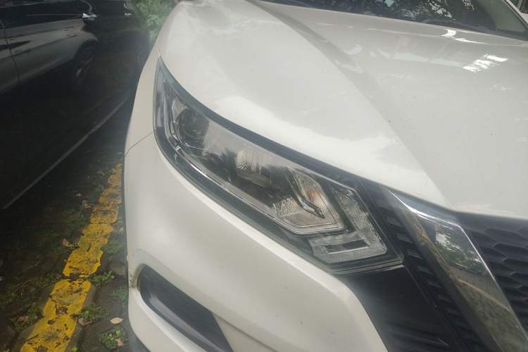 Used Nissan Qashqai 2019 2.0L CVT Smart Enjoyment Version Right Front Headlight