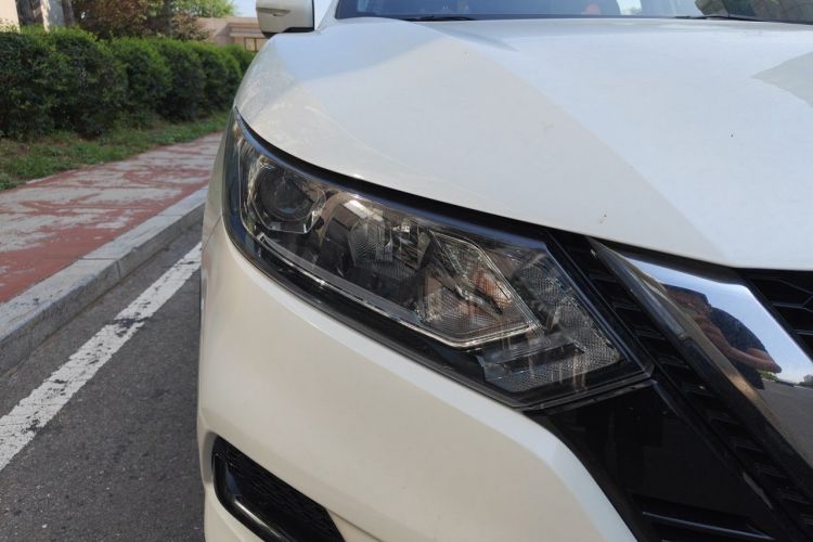 Used Nissan Qashqai 2019 2.0L CVT Smart Enjoyment Version Right Front Headlight