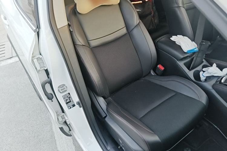 Used Nissan Qashqai 2019 2.0L CVT Luxury Edition Right Front Seat