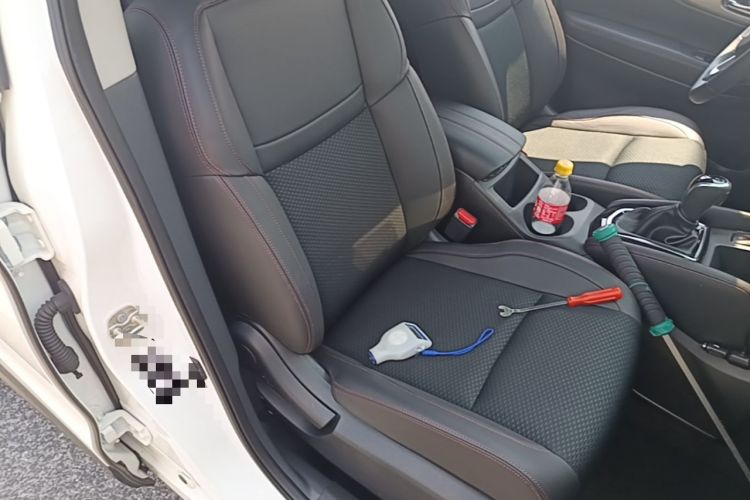 Used Nissan Qashqai 2019 2.0L CVT Luxury Edition Right Front Seat