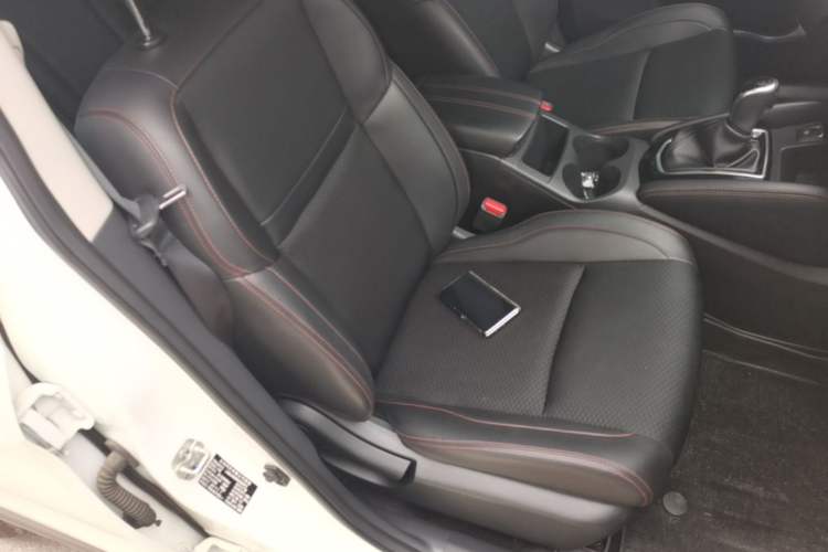 Used Nissan Qashqai 2019 2.0L CVT Luxury Edition Right Front Seat