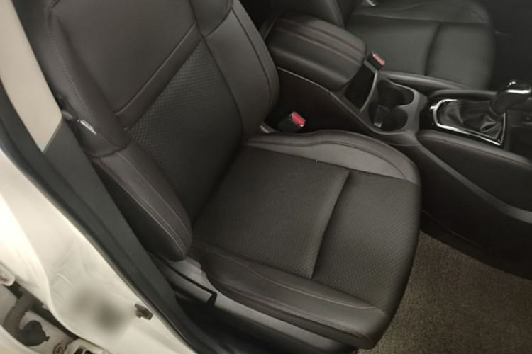 Used Nissan Qashqai 2019 2.0L CVT Luxury Edition Right Front Seat
