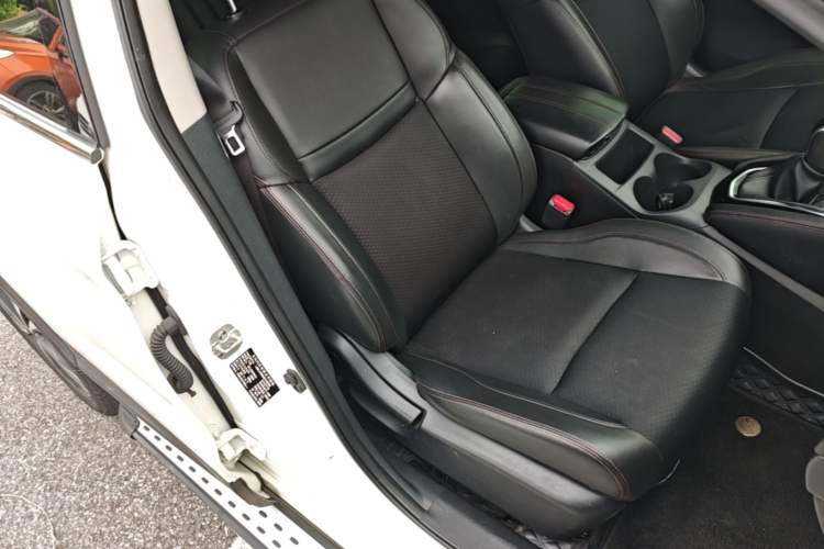 Used Nissan Qashqai 2019 2.0L CVT Luxury Edition Right Front Seat
