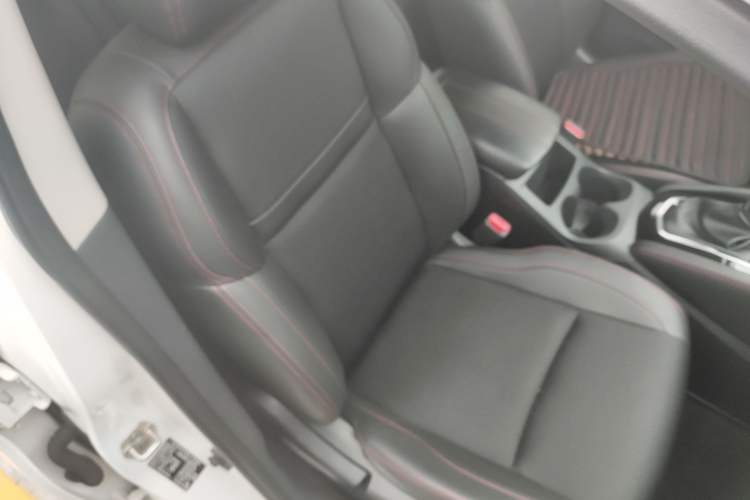 Used Nissan Qashqai 2019 2.0L CVT Luxury Edition Right Front Seat