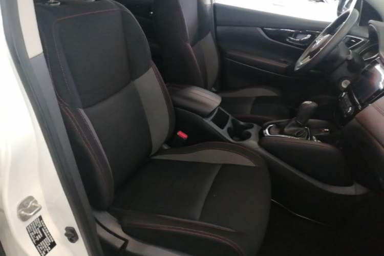 Used Nissan Qashqai 2019 2.0L CVT Smart Enjoyment Version Right Front Seat