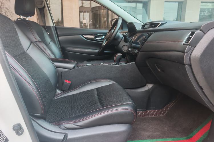 Used Nissan Qashqai 2019 2.0L CVT Smart Enjoyment Version Right Front Seat
