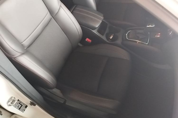 Used Nissan Qashqai 2019 2.0L CVT Luxury Edition Right Front Seat