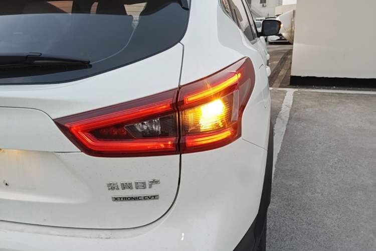 Used Nissan Qashqai 2019 2.0L CVT Luxury Edition Right Rear Taillight