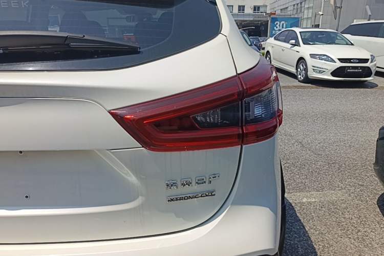 Used Nissan Qashqai 2019 2.0L CVT Luxury Edition Right Rear Taillight