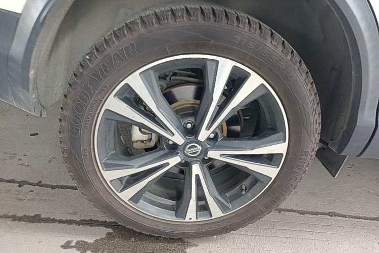 Used Nissan Qashqai 2019 2.0L CVT Luxury Edition Right Rear Wheel Hub