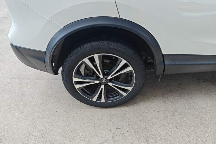 Used Nissan Qashqai 2019 2.0L CVT Luxury Edition Right Rear Wheel Hub