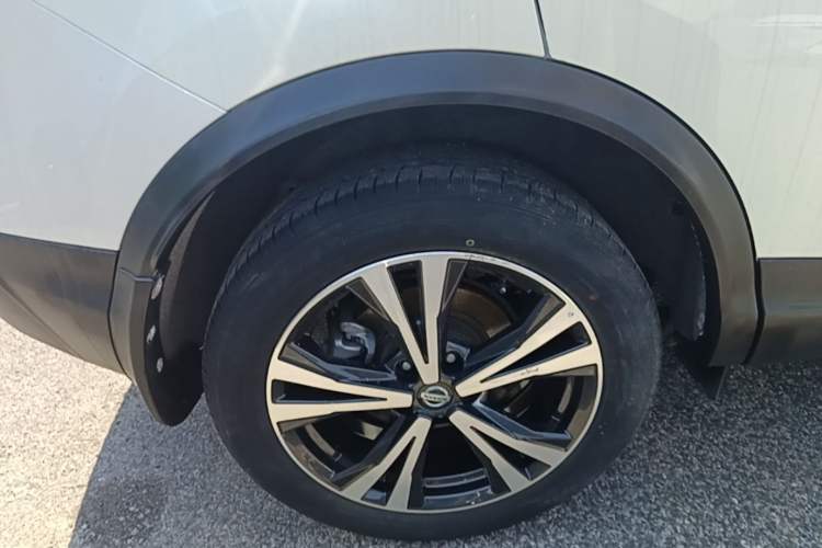 Used Nissan Qashqai 2019 2.0L CVT Luxury Edition Right Rear Wheel Hub