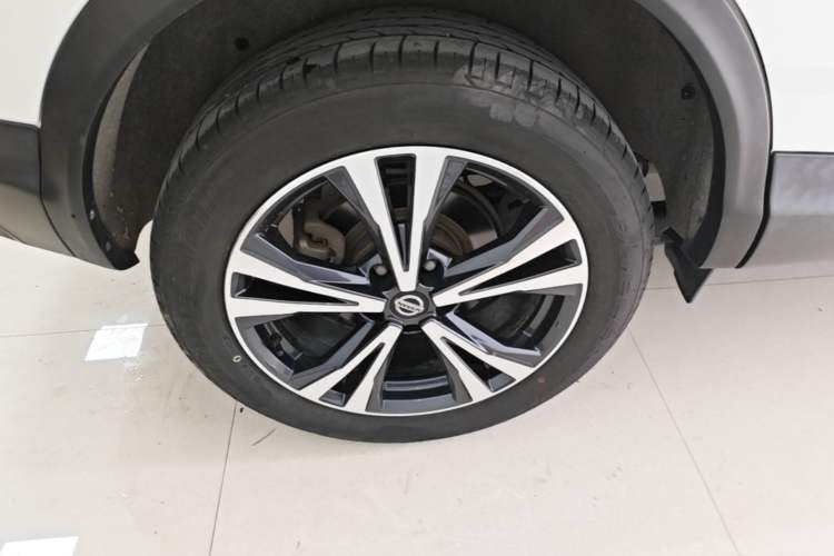 Used Nissan Qashqai 2019 2.0L CVT Luxury Edition Right Rear Wheel Hub