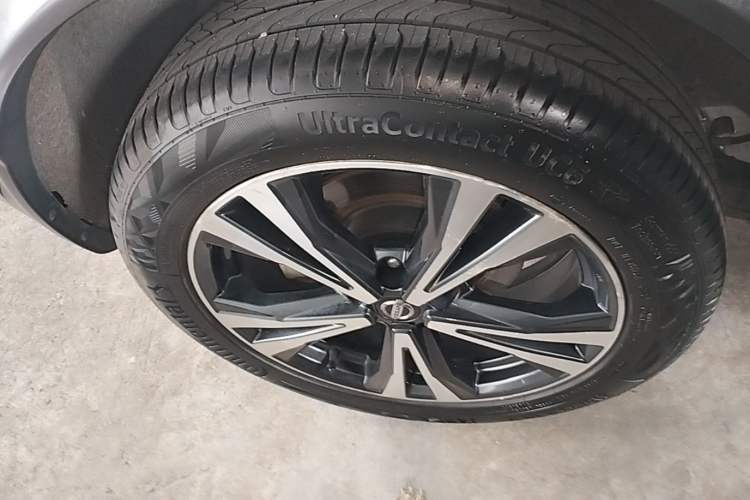 Used Nissan Qashqai 2019 2.0L CVT Luxury Edition Right Rear Wheel Hub