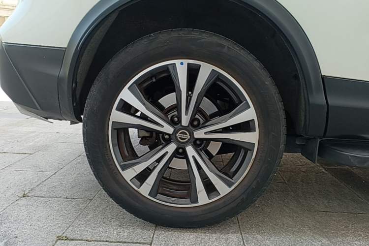 Used Nissan Qashqai 2019 2.0L CVT Luxury Edition Right Rear Wheel Hub