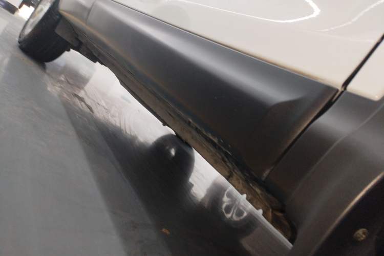 Used Nissan Qashqai 2019 2.0L CVT Smart Enjoyment Version Right Side Sill