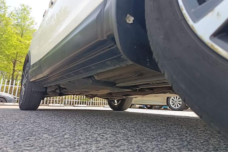 Used Nissan Qashqai 2019 2.0L CVT Luxury Edition Right Side Sill