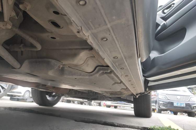 Used Nissan Qashqai 2019 2.0L CVT Luxury Edition Right Side Sill