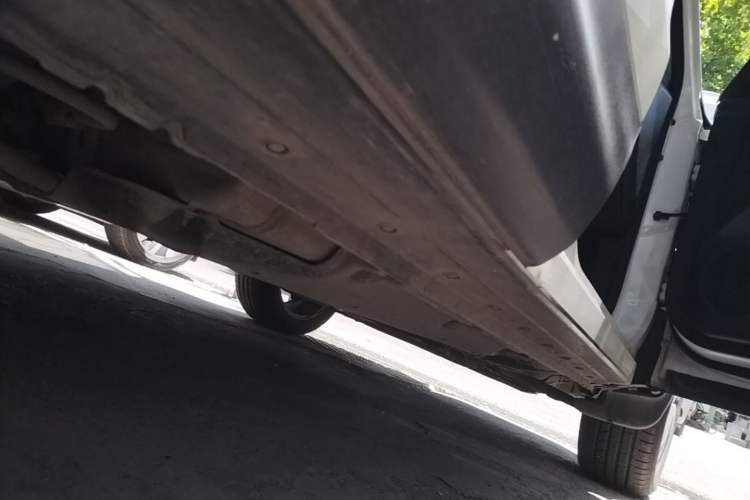 Used Nissan Qashqai 2019 2.0L CVT Luxury Edition Right Side Sill
