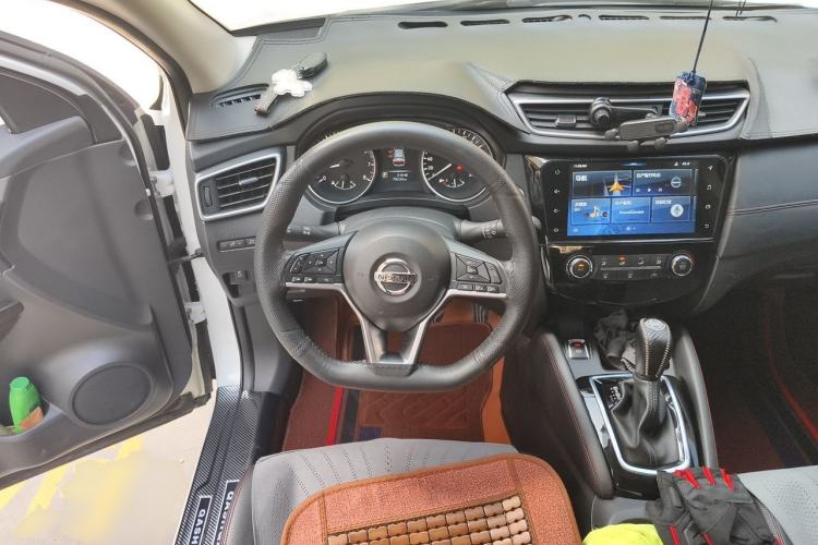 Used Nissan Qashqai 2019 2.0L CVT Luxury Edition Steering Wheel