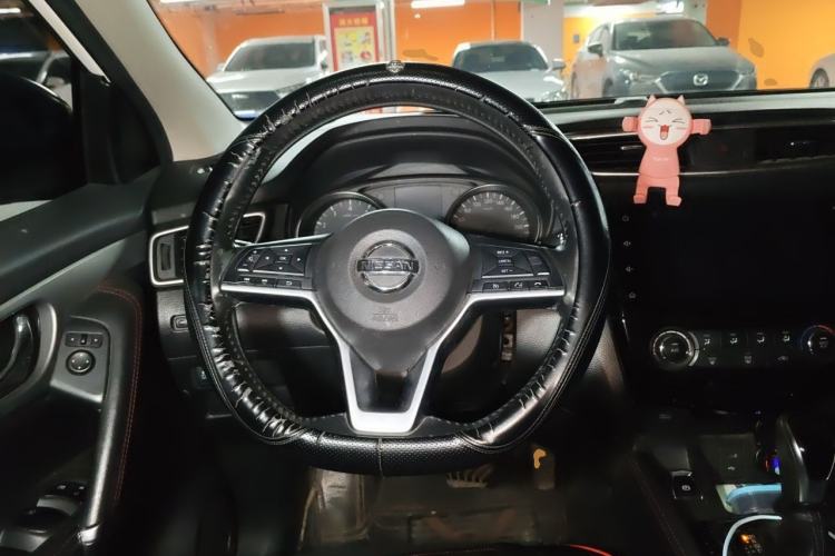 Used Nissan Qashqai 2019 2.0L CVT Luxury Edition Steering Wheel