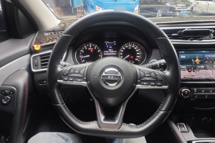 Used Nissan Qashqai 2019 2.0L CVT Luxury Edition Steering Wheel