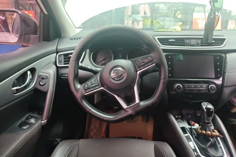 Used Nissan Qashqai 2019 2.0L CVT Luxury Edition Steering Wheel