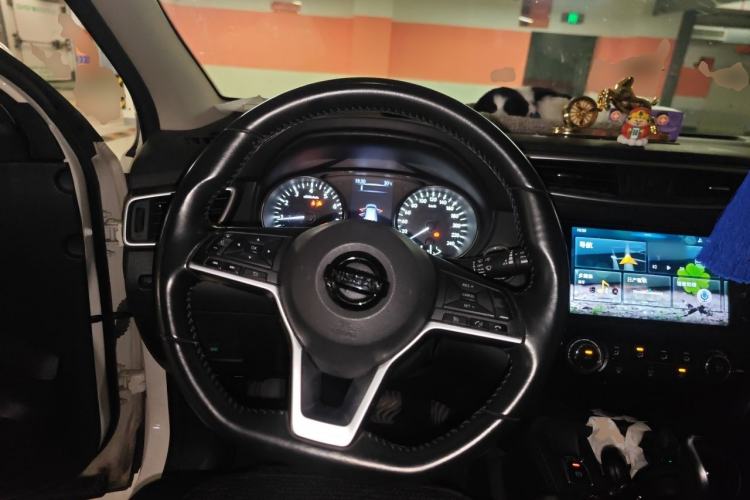 Used Nissan Qashqai 2019 2.0L CVT Luxury Edition Steering Wheel