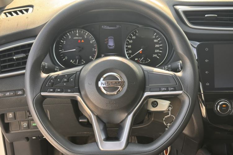 Used Nissan Qashqai 2019 2.0L CVT Smart Enjoyment Version Steering Wheel
