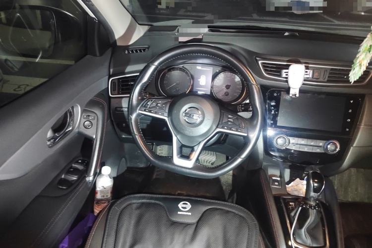Used Nissan Qashqai 2019 2.0L CVT Luxury Edition Steering Wheel