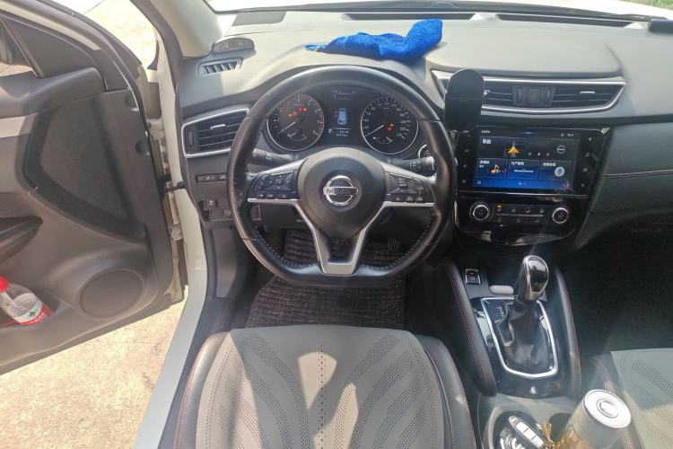 Used Nissan Qashqai 2019 2.0L CVT Luxury Edition Steering Wheel