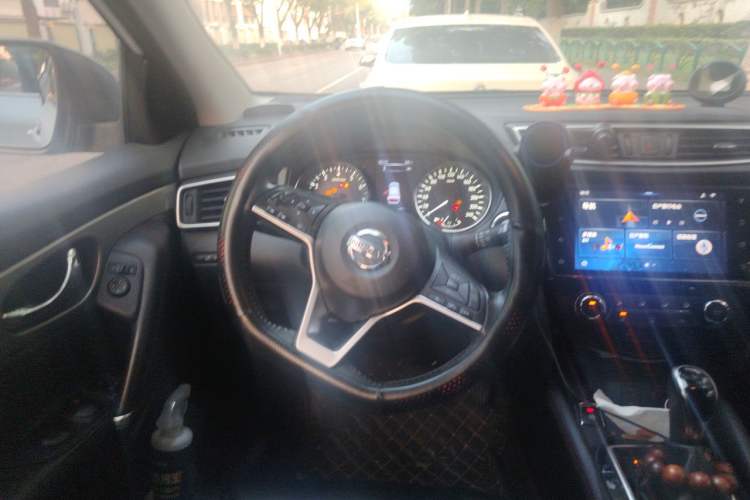 Used Nissan Qashqai 2019 2.0L CVT Luxury Edition Steering Wheel