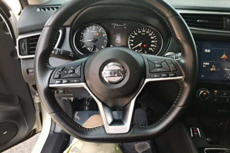 Used Nissan Qashqai 2019 2.0L CVT Luxury Edition Steering Wheel