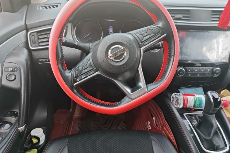 Used Nissan Qashqai 2019 2.0L CVT Luxury Edition Steering Wheel