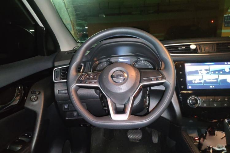 Used Nissan Qashqai 2019 2.0L CVT Smart Enjoyment Version Steering Wheel