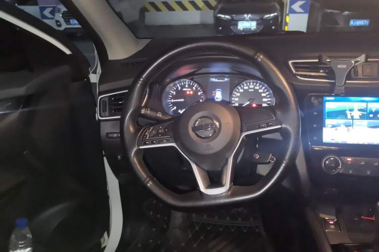 Used Nissan Qashqai 2019 2.0L CVT Smart Enjoyment Version Steering Wheel