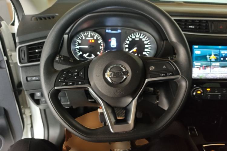 Used Nissan Qashqai 2019 2.0L CVT Smart Enjoyment Version Steering Wheel