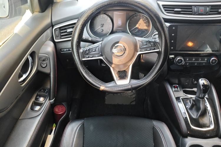 Used Nissan Qashqai 2019 2.0L CVT Luxury Edition Steering Wheel