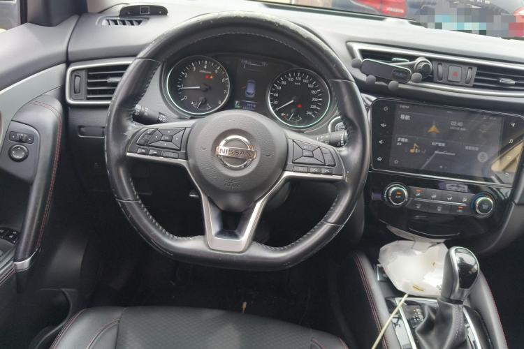 Used Nissan Qashqai 2019 2.0L CVT Luxury Edition Steering Wheel
