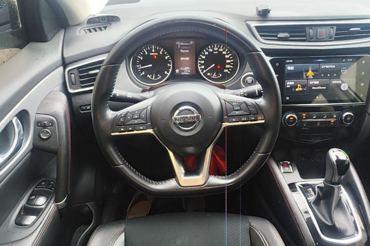 Used Nissan Qashqai 2019 2.0L CVT Luxury Edition Steering Wheel