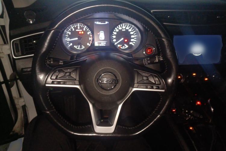 Used Nissan Qashqai 2019 2.0L CVT Luxury Edition Steering Wheel