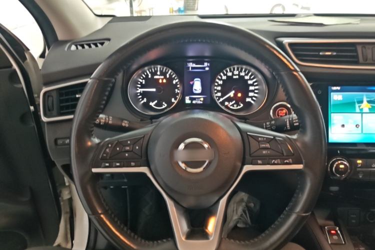 Used Nissan Qashqai 2019 2.0L CVT Luxury Edition Steering Wheel