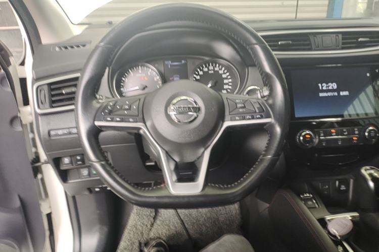 Used Nissan Qashqai 2019 2.0L CVT Luxury Edition Steering Wheel