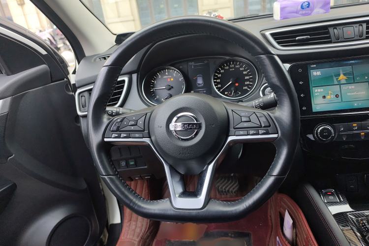 Used Nissan Qashqai 2019 2.0L CVT Luxury Edition Steering Wheel