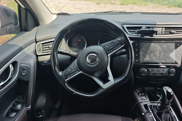 Used Nissan Qashqai 2019 2.0L CVT Luxury Edition Steering Wheel