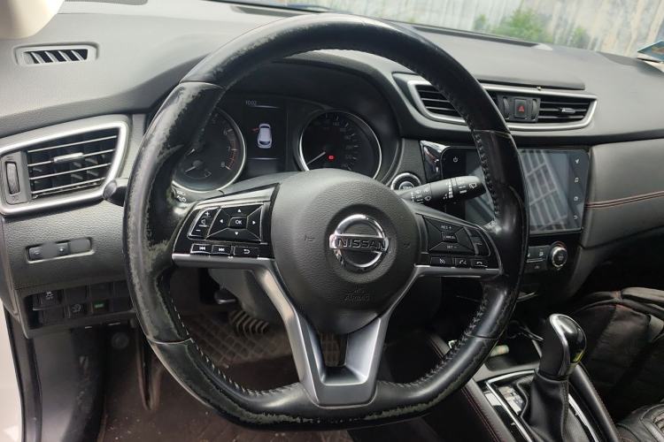 Used Nissan Qashqai 2019 2.0L CVT Luxury Edition Steering Wheel