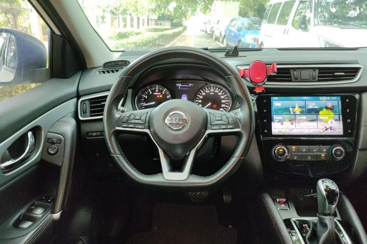 Used Nissan Qashqai 2019 2.0L CVT Luxury Edition Steering Wheel