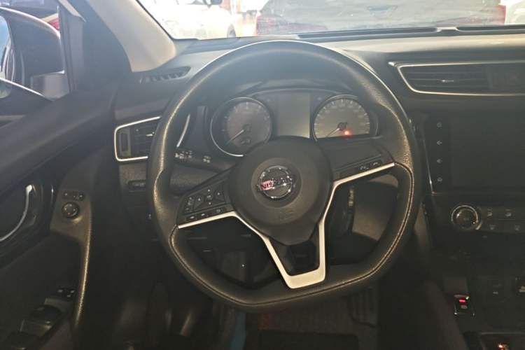 Used Nissan Qashqai 2019 2.0L CVT Smart Enjoyment Version Steering Wheel