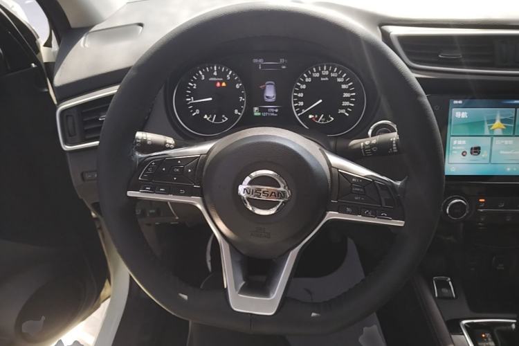 Used Nissan Qashqai 2019 2.0L CVT Luxury Edition Steering Wheel